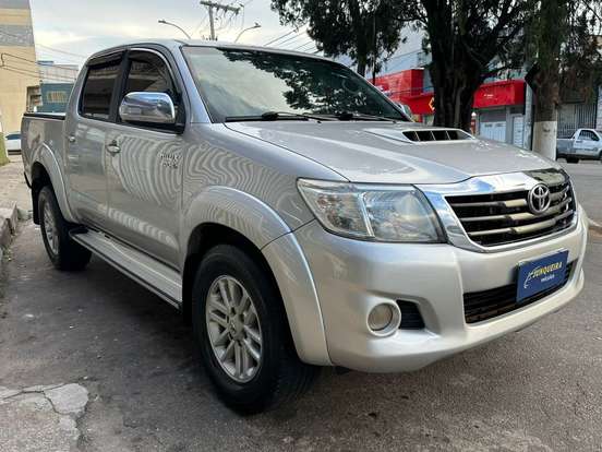 TOYOTA-HILUX-3.0 SRV 4X4 CD 16V TURBO INTERCOOLER DIESEL 4P AUTOMÁTICO TOYOTA-HILUX-2013