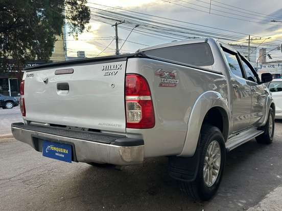 TOYOTA-HILUX-2013