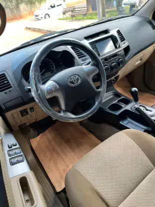 TOYOTA-HILUX SW4-2.7 SR 7 LUGARES 4X2 16V FLEX 4P AUTOMÁTICO TOYOTA-HILUX SW4-2015