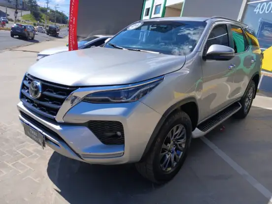 TOYOTA-HILUX SW4-2.8 D-4D TURBO DIESEL SRX 7L 4X4 AUTOMÁTICO TOYOTA-HILUX SW4-2021