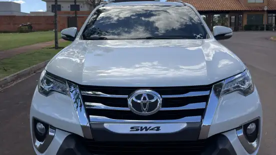 TOYOTA-HILUX SW4-2017