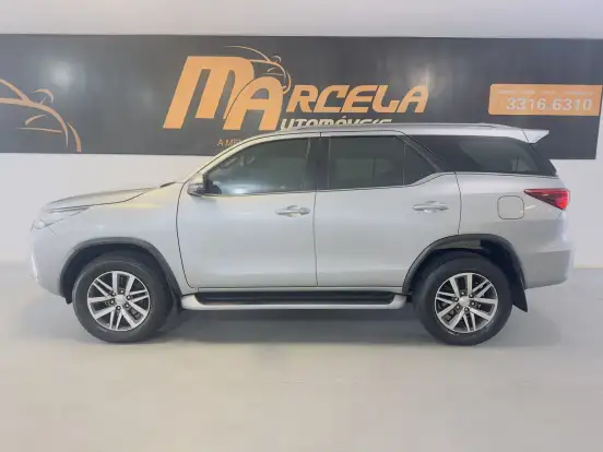 TOYOTA-HILUX SW4-2018