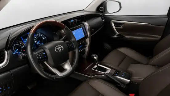 TOYOTA-HILUX SW4-2019