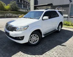 TOYOTA HILUX SW4 2.7 SR 4X2 16V FLEX 4P AUTOMÁTICO TOYOTA HILUX SW4 2.7 SR 4X2 16V FLEX 4P AUTOMÁTICO