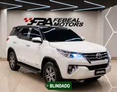 TOYOTA HILUX SW4 2.7 SRV 7 LUGARES 4X2 16V FLEX 4P AUTOMÁTICO TOYOTA HILUX SW4 2.7 SRV 7 LUGARES 4X2 16V FLEX 4P AUTOMÁTICO