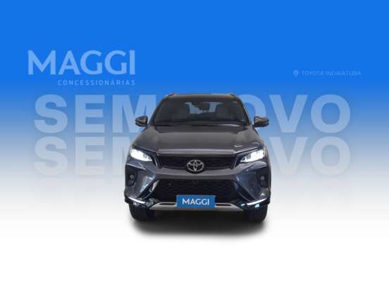 TOYOTA-HILUX SW4-2.8 D-4D TURBO DIESEL DIAMOND 7L 4X4 AUTOMÁTICO TOYOTA-HILUX SW4-2025