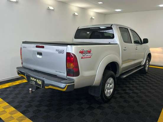 TOYOTA-HILUX SW4-2005