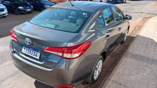 TOYOTA-YARIS-2024