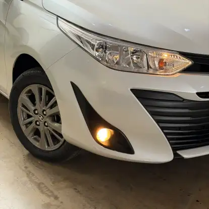 TOYOTA-YARIS-2021