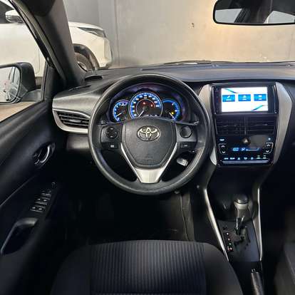TOYOTA-YARIS-2020