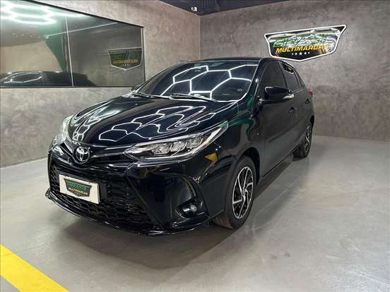 TOYOTA-YARIS-2022