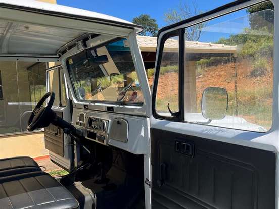 TOYOTA-BANDEIRANTE-4.0 OJ55LP-B 4X4 CS DIESEL 2P MANUAL TOYOTA-BANDEIRANTE-1986