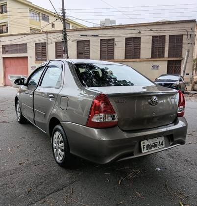 TOYOTA ETIOS 1.5 XS SEDAN 16V FLEX 4P MANUAL