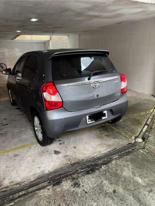 TOYOTA-ETIOS-2015