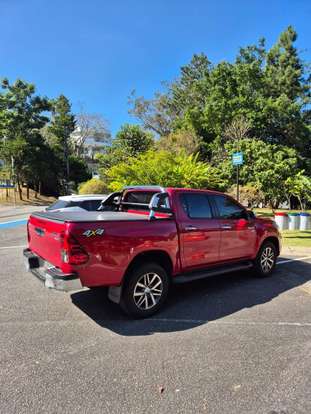 TOYOTA-HILUX-2019