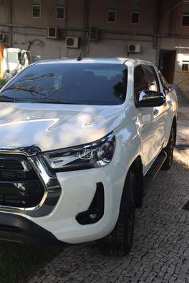 TOYOTA-HILUX-2024