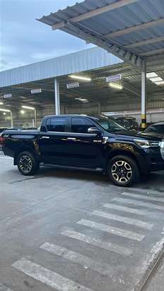 TOYOTA-HILUX-2022