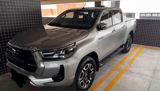 TOYOTA-HILUX-2022