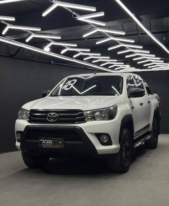 TOYOTA HILUX 2.8 SR CHALLENGE 4X4 CD 16V DIESEL 4P AUTOMÁTICO