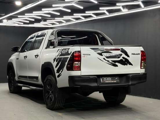 TOYOTA-HILUX-2.8 SR CHALLENGE 4X4 CD 16V DIESEL 4P AUTOMÁTICO TOYOTA-HILUX-2018