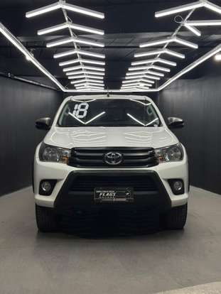 TOYOTA-HILUX-2018