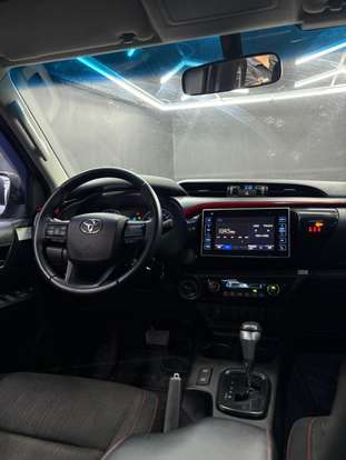 TOYOTA-HILUX-2018