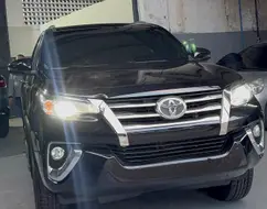 TOYOTA HILUX SW4 2.7 SRV 7 LUGARES 4X2 16V FLEX 4P AUTOMÁTICO TOYOTA HILUX SW4 2.7 SRV 7 LUGARES 4X2 16V FLEX 4P AUTOMÁTICO