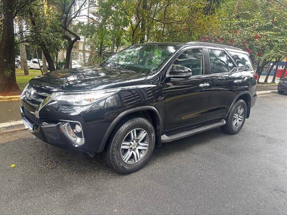 TOYOTA HILUX SW4 2.7 SRV 7 LUGARES 4X2 16V FLEX 4P AUTOMÁTICO