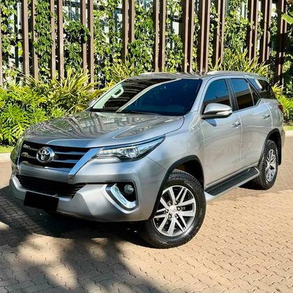 TOYOTA HILUX SW4 2.8 SRX 4X4 16V TURBO INTERCOOLER DIESEL 4P AUTOMÁTICO
