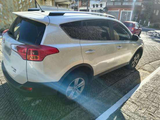 TOYOTA-RAV4-2013
