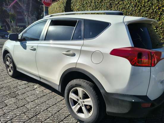 TOYOTA-RAV4-2.0 4X4 16V GASOLINA 4P AUTOMÁTICO TOYOTA-RAV4-2013
