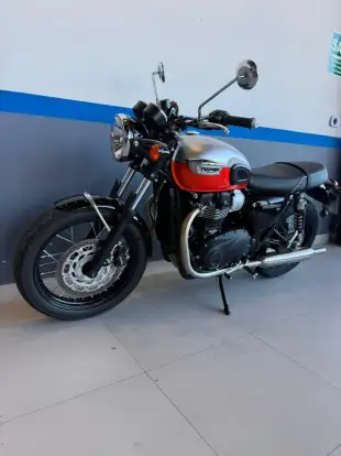 TRIUMPH-BONNEVILLE T100 900-2025