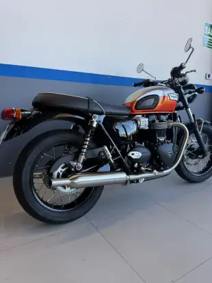 TRIUMPH-BONNEVILLE T100 900-2025