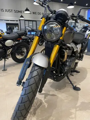 TRIUMPH SCRAMBLER 900 