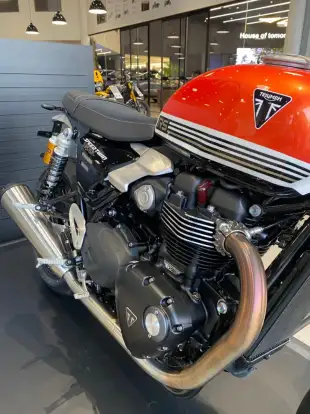 TRIUMPH-SPEED TWIN-2025
