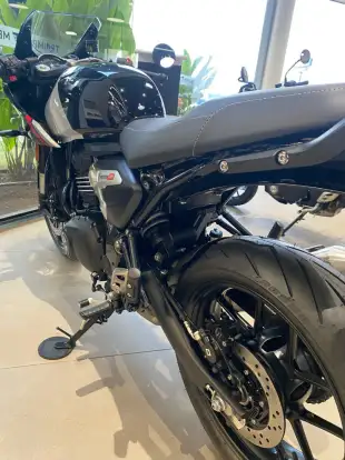 TRIUMPH-THRUXTON 400 TRIUMPH-THRUXTON 400-2026
