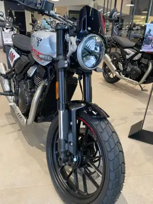 TRIUMPH-TRACKER 400-2026