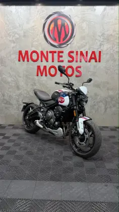 TRIUMPH TRIDENT 660 TRIPLE TRIBUTE EDITION 