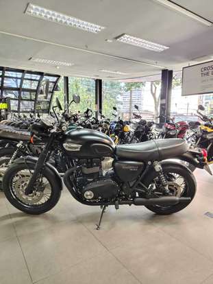 TRIUMPH-BONNEVILLE T100 BLACK 900-2018
