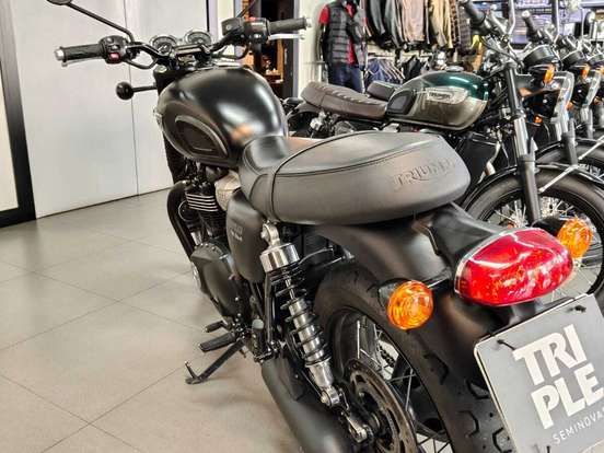 TRIUMPH-BONNEVILLE T100 BLACK 900 TRIUMPH-BONNEVILLE T100 BLACK 900-2018