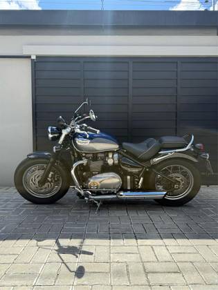 TRIUMPH BONNEVILLE SPEEDMASTER 
