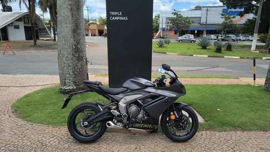 TRIUMPH-DAYTONA 660-2025