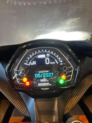 TRIUMPH-DAYTONA 660-2025