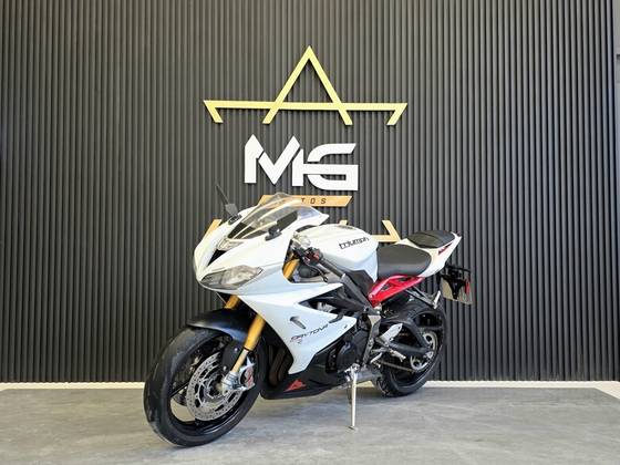 TRIUMPH DAYTONA 675R ABS 