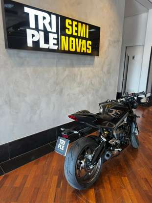 TRIUMPH-STREET TRIPLE 765 RS-2022