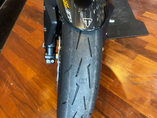 TRIUMPH-STREET TRIPLE 765 RS TRIUMPH-STREET TRIPLE 765 RS-2022