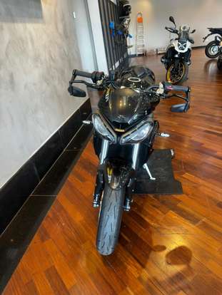 TRIUMPH-STREET TRIPLE 765 RS-2022