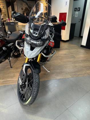 TRIUMPH TIGER 900 RALLY PRO 