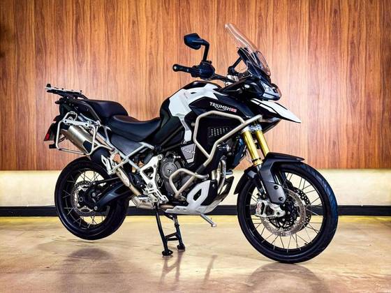 TRIUMPH TIGER 1200 RALLY EXPLORER 