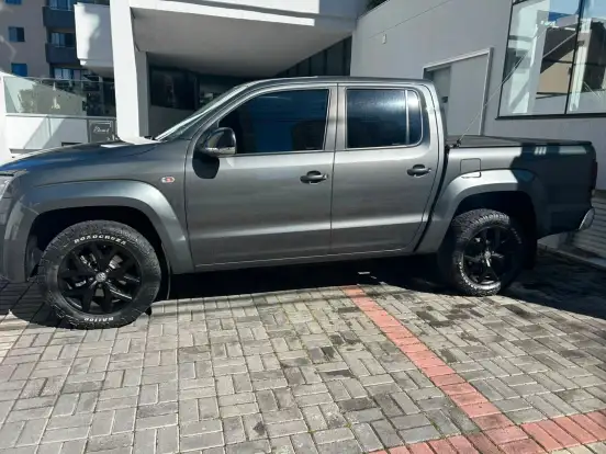 VOLKSWAGEN-AMAROK-2023